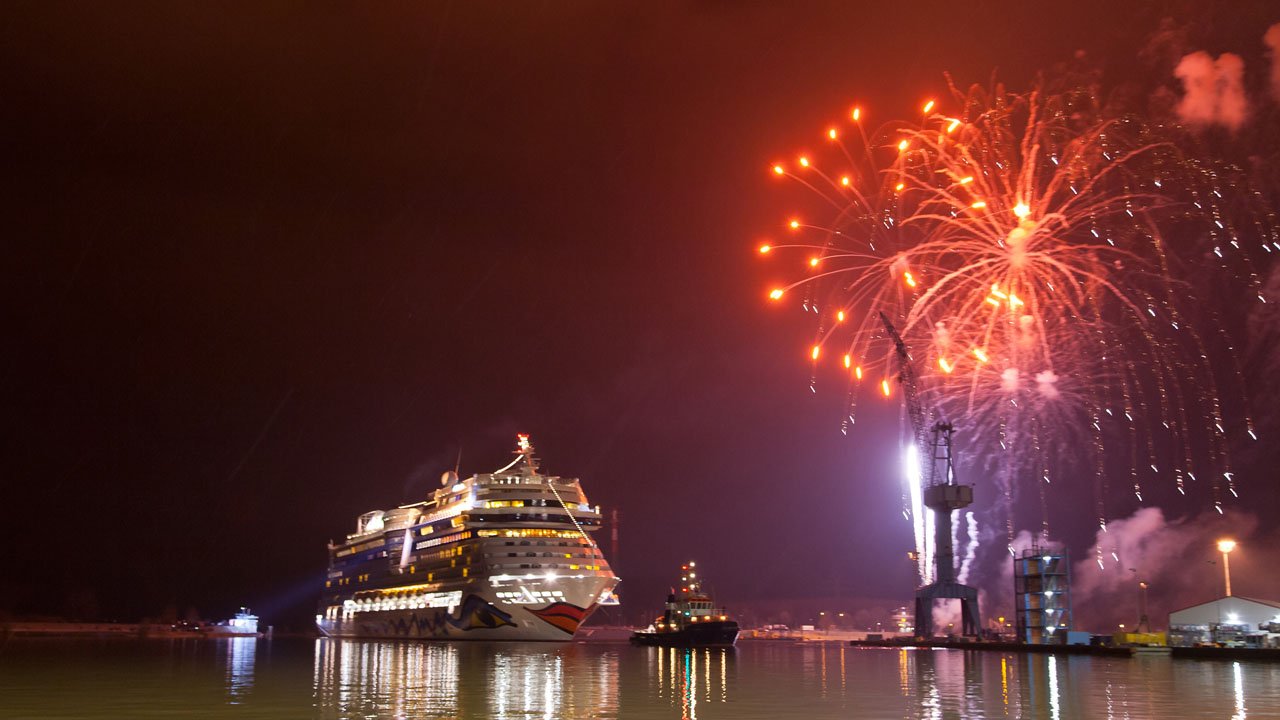 papenburg-meyer-werft-2013-aida-stella-021