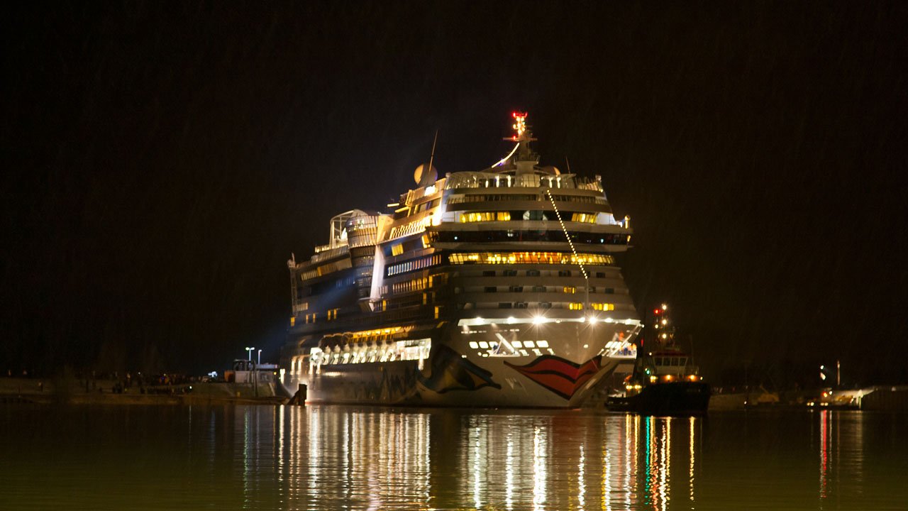 papenburg-meyer-werft-2013-aida-stella-022