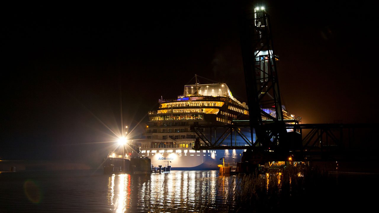 papenburg-meyer-werft-2013-aida-stella-027